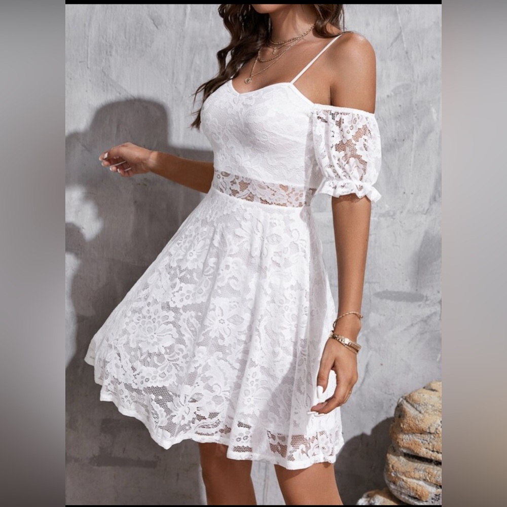 SHEIN White Ruffled Tiered Mini Dress with Puff Sleeves cold shoulder M